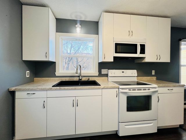 502 5th Street E, Herman, MN 56248