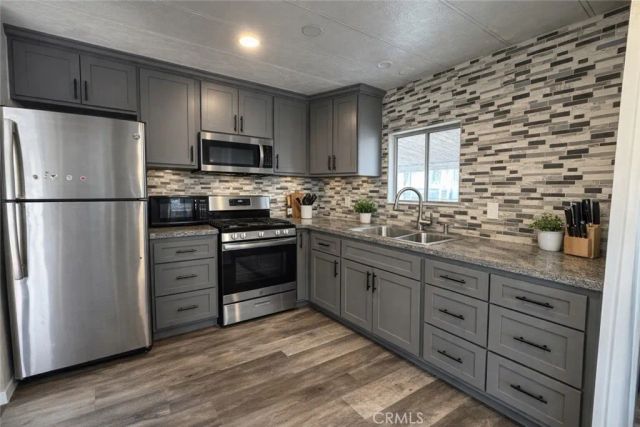 16600 Orange 77, Paramount, CA 90723