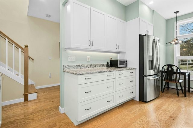 2 Douglass Green 2, Woburn, MA 01801