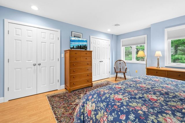 2 Douglass Green 2, Woburn, MA 01801