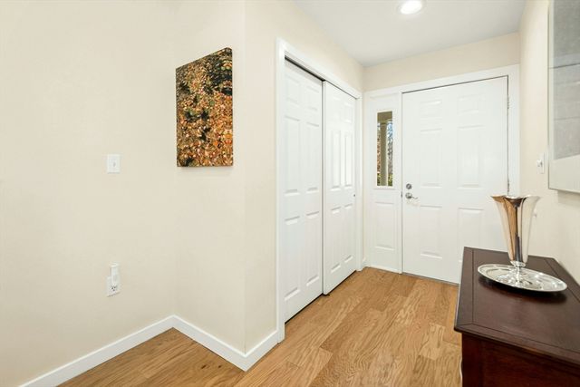 2 Douglass Green 2, Woburn, MA 01801