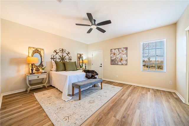 12631 Leopard St, Corpus Christi, TX 78410