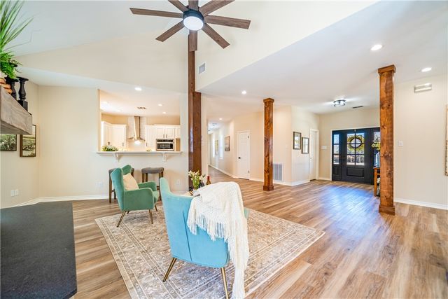 12631 Leopard St, Corpus Christi, TX 78410