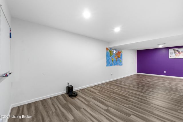 518 Williamsburg Dr, Mt Washington, KY 40047