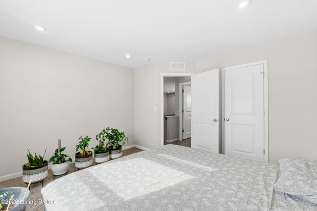 518 Williamsburg Dr, Mt Washington, KY 40047