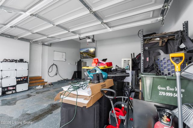 518 Williamsburg Dr, Mt Washington, KY 40047