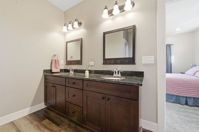 3123 E Reiss Ct, Park City, KS 67219