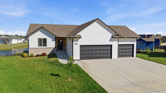 3123 E Reiss Ct, Park City, KS 67219