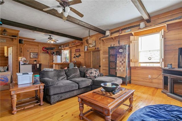 2007 Yarborough Road, Saint Pauls, NC 28384