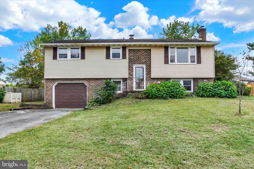 2248 CHESTNUT RD, York, PA 17408