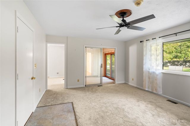 935 Heathshire Drive, Dayton, OH 45459