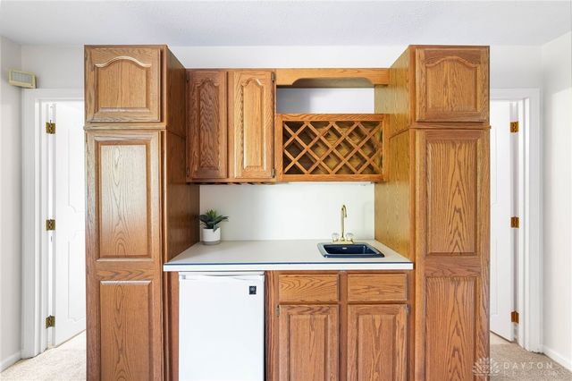 935 Heathshire Drive, Dayton, OH 45459