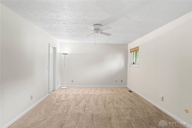 935 Heathshire Drive, Dayton, OH 45459