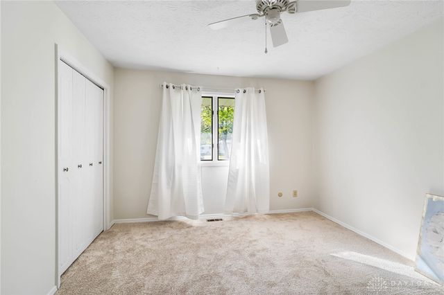 935 Heathshire Drive, Dayton, OH 45459