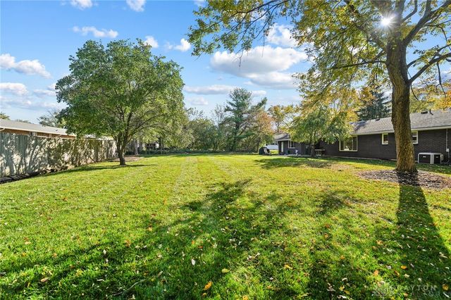 935 Heathshire Drive, Dayton, OH 45459