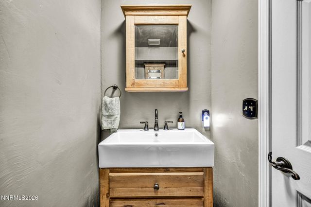 3704 Lakeview Road, Carson City, NV 89703