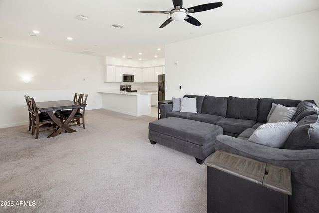 2748 S CAVALIER Drive 103, Gilbert, AZ 85295