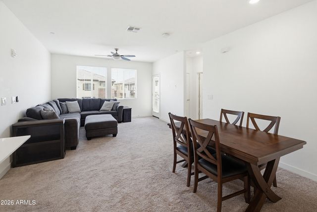 2748 S CAVALIER Drive 103, Gilbert, AZ 85295