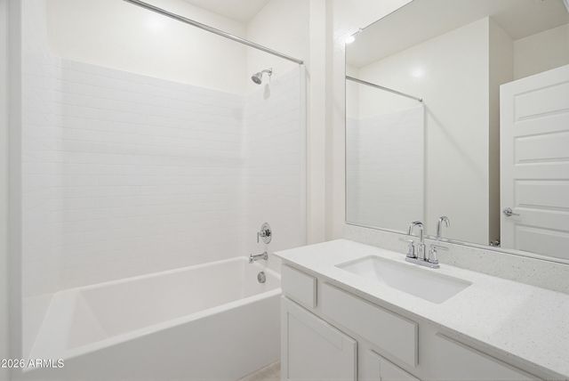 2748 S CAVALIER Drive 103, Gilbert, AZ 85295