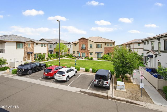 2748 S CAVALIER Drive 103, Gilbert, AZ 85295