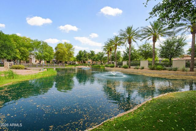 2748 S CAVALIER Drive 103, Gilbert, AZ 85295