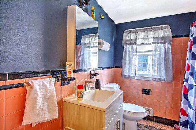 233 California Avenue, Providence, RI 02905