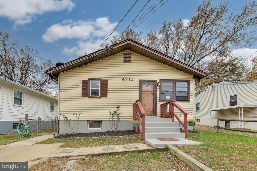 4711 LINCOLN AVE, Beltsville, MD 20705