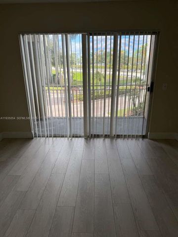 1705 Palm Cove Blvd 1-206, Delray Beach, FL 33445