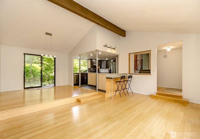 14333 93rd Avenue NE, Kirkland, WA 98034