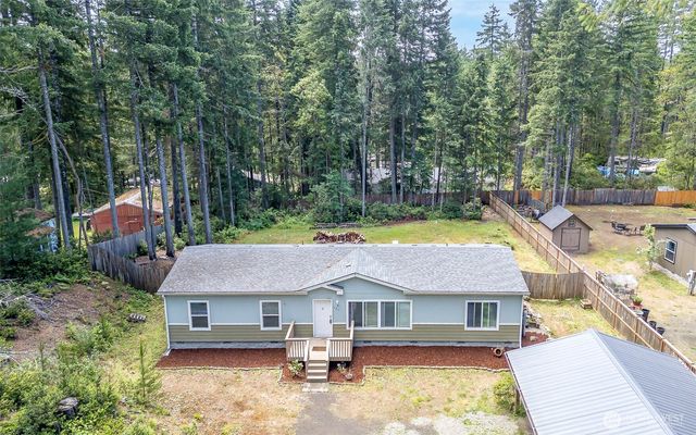 171 NE Hilltop Place, Tahuya, WA 98588