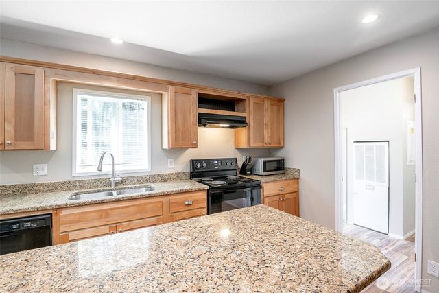 171 NE Hilltop Place, Tahuya, WA 98588