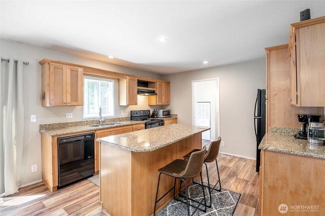 171 NE Hilltop Place, Tahuya, WA 98588