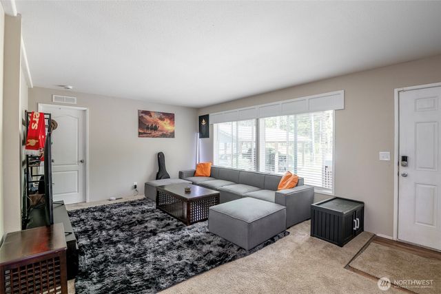 171 NE Hilltop Place, Tahuya, WA 98588