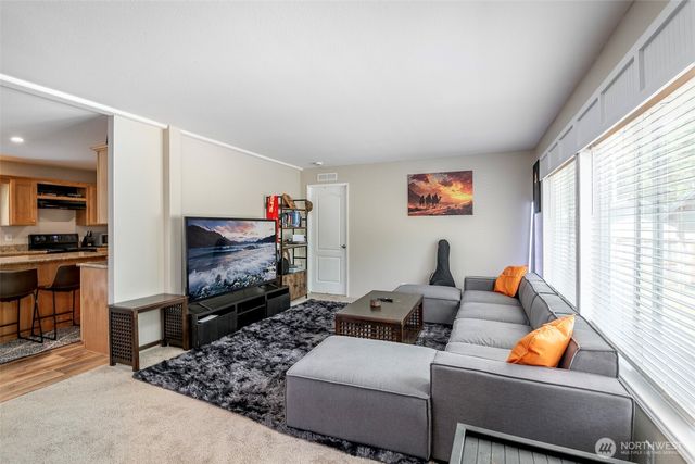 171 NE Hilltop Place, Tahuya, WA 98588