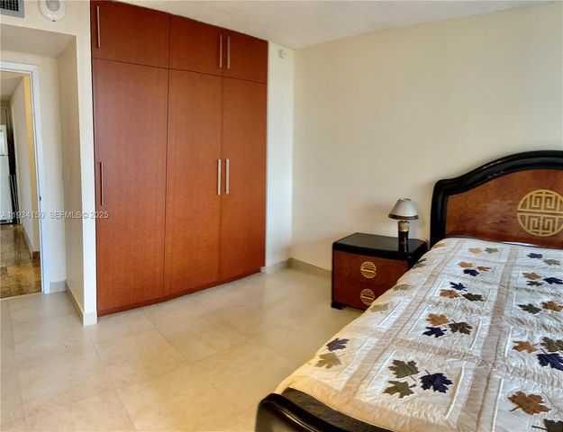 230 174th St 819, Sunny Isles Beach, FL 33160