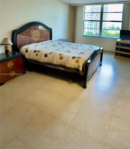 230 174th St 819, Sunny Isles Beach, FL 33160