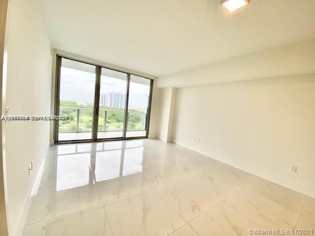 16385 Biscayne Boulevard 702, North Miami Beach, FL 33160