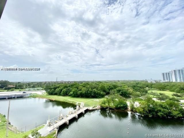 16385 Biscayne Boulevard 702, North Miami Beach, FL 33160