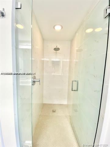 16385 Biscayne Boulevard 702, North Miami Beach, FL 33160