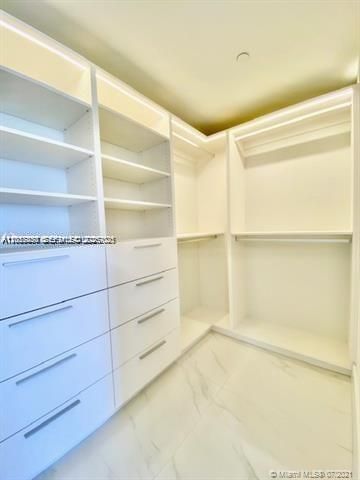 16385 Biscayne Boulevard 702, North Miami Beach, FL 33160