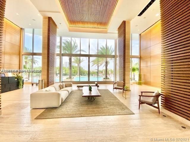 16385 Biscayne Boulevard 702, North Miami Beach, FL 33160