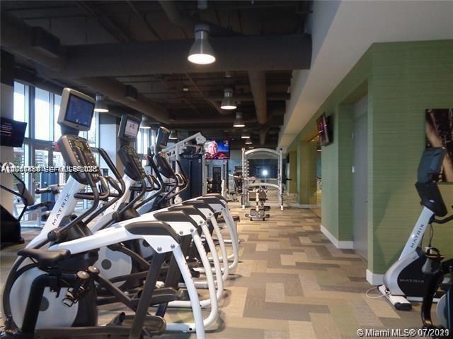 16385 Biscayne Boulevard 702, North Miami Beach, FL 33160