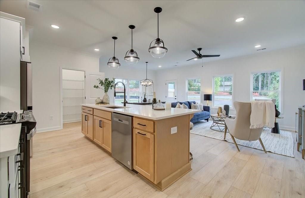 336 Colsen Drive, Acworth, GA 30102