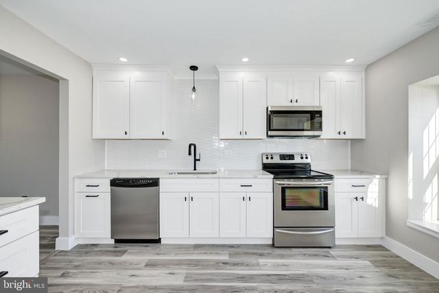 133 CROWN PRINCE DR, Marlton, NJ 08053