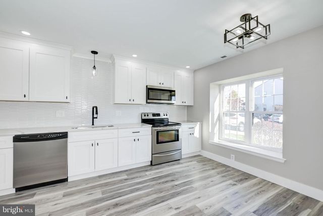 133 CROWN PRINCE DR, Marlton, NJ 08053