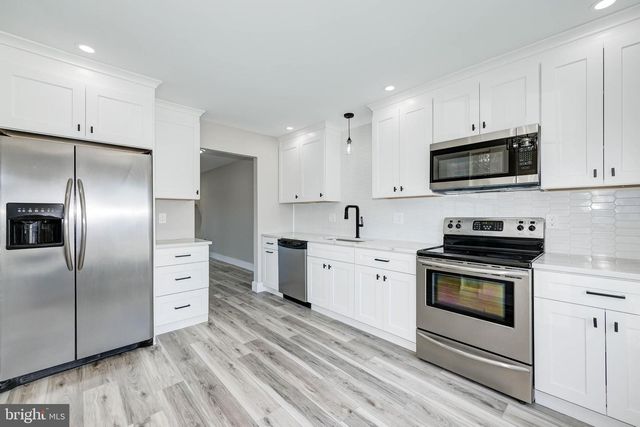 133 CROWN PRINCE DR, Marlton, NJ 08053