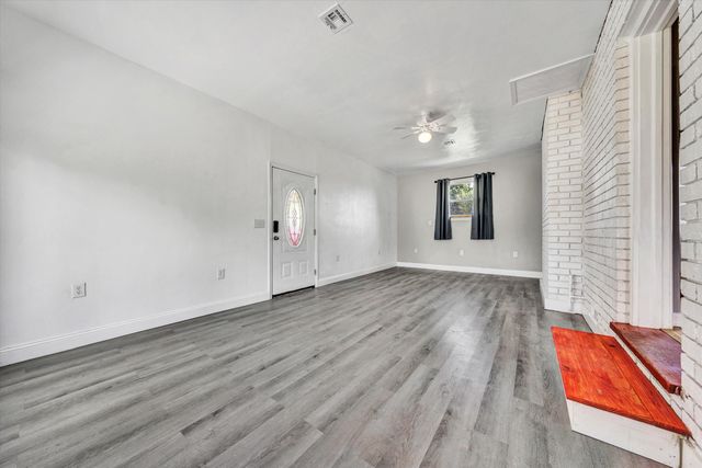 310 Daladier DR, Vinton, VA 24179