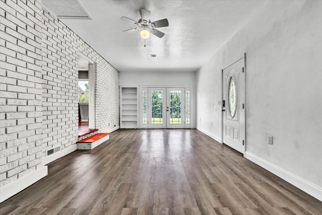 310 Daladier DR, Vinton, VA 24179