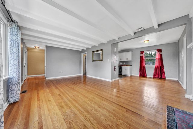 310 Daladier DR, Vinton, VA 24179
