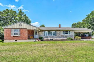 310 Daladier DR, Vinton, VA 24179